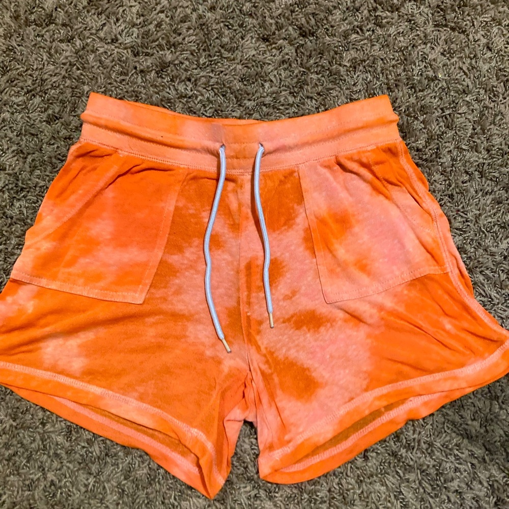 Athletic Works orange shorts.